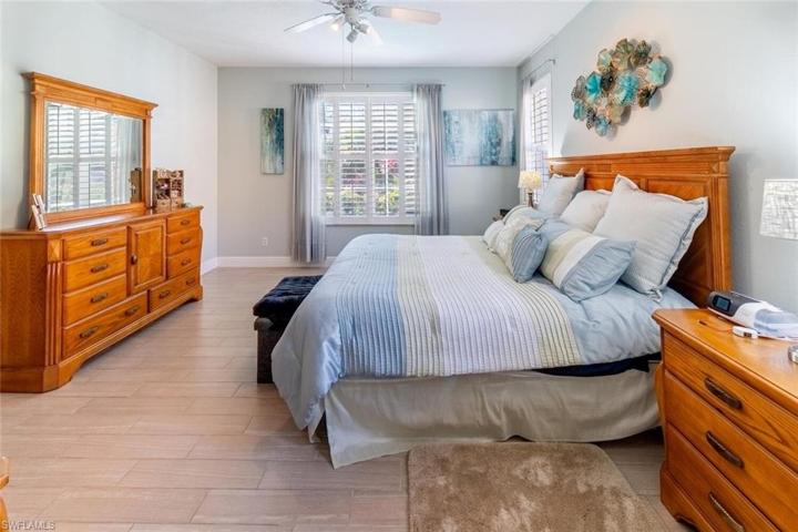3585  Periwinkle  WAY, Naples, FL 34114