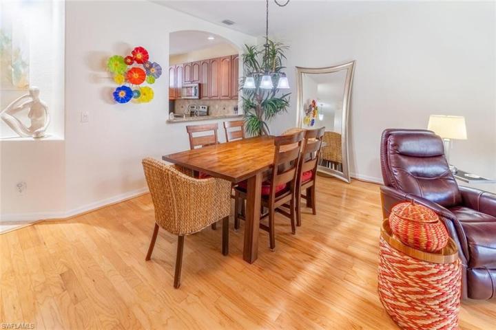 3585  Periwinkle  WAY, Naples, FL 34114