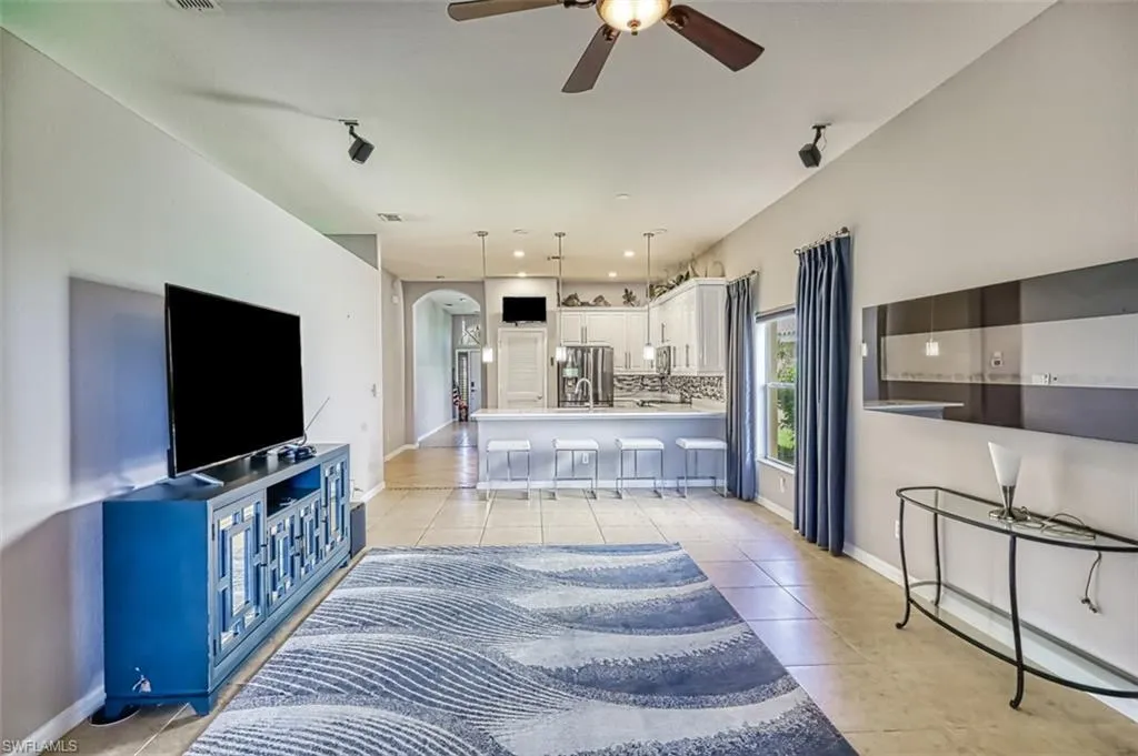 2569 Keystone Lake DR, Cape Coral, FL 33909,224071073