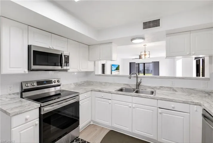 910 Vanderbilt Beach Rd 315, Naples, Florida 34108