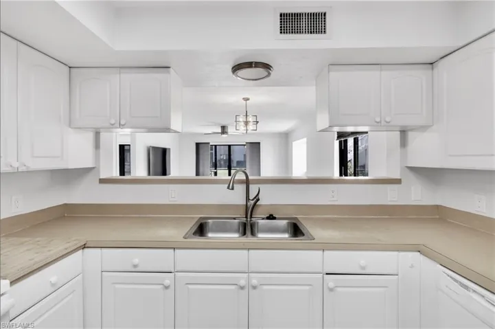 910  Vanderbilt Beach  RD, Naples, FL 34108