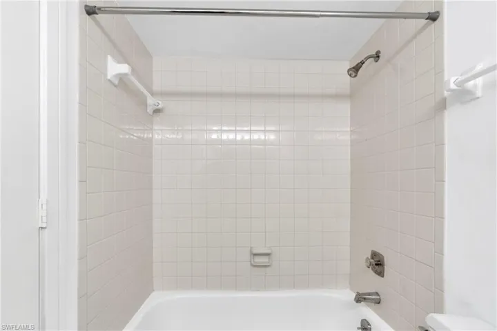910  Vanderbilt Beach  RD, Naples, FL 34108