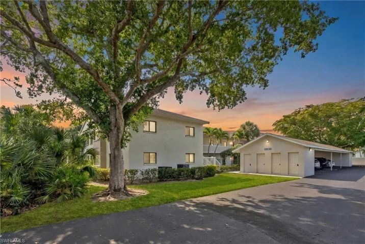 910  Vanderbilt Beach  RD, Naples, FL 34108
