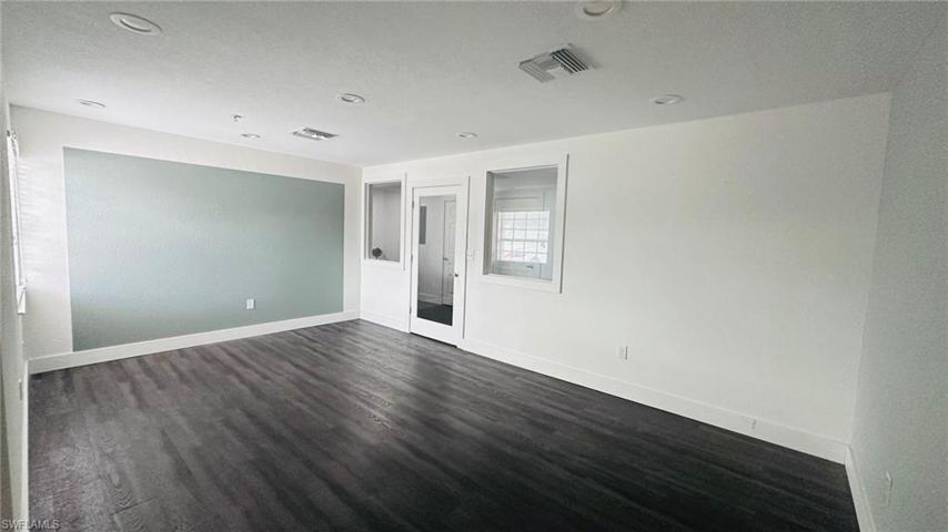 4645 SE 11th  PL, CAPE CORAL, FL 33904