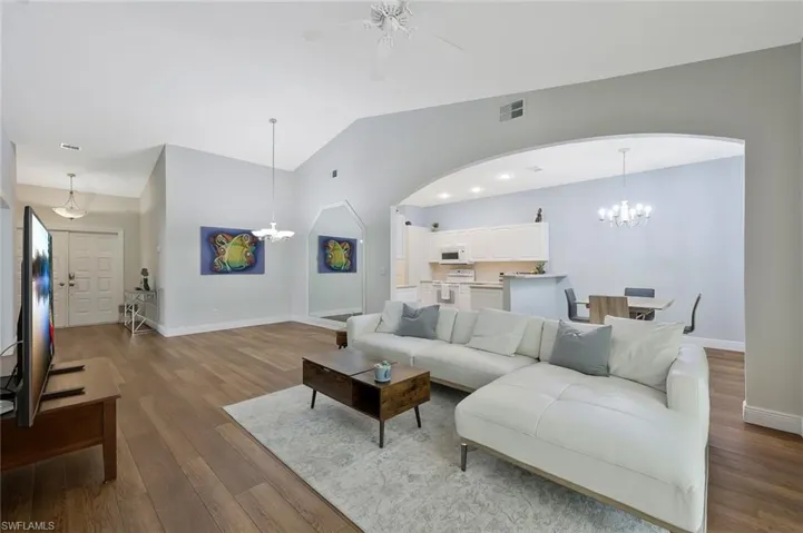 7416  Berkshire Pines  DR, Naples, FL 34104