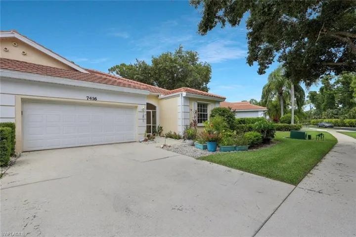 7416  Berkshire Pines  DR, Naples, FL 34104