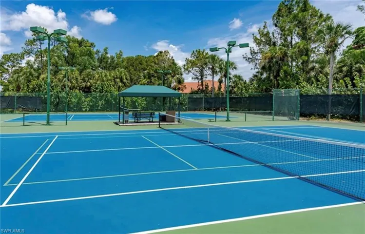7416 Berkshire Pines Dr, Naples, Florida 34104