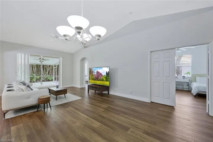 7416  Berkshire Pines  DR, Naples, FL 34104
