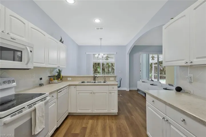 7416  Berkshire Pines  DR, Naples, FL 34104