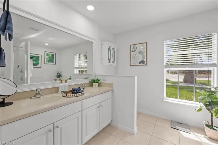 1801 Everest Pkwy, Cape Coral, Florida 33904