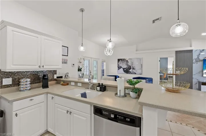1801 Everest Pkwy, Cape Coral, Florida 33904