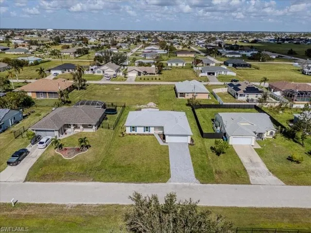 609 NW 10th  TER, Cape Coral, FL 33993