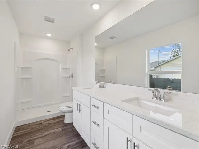 609 NW 10th  TER, Cape Coral, FL 33993