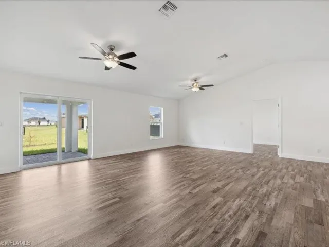 609 NW 10th  TER, Cape Coral, FL 33993