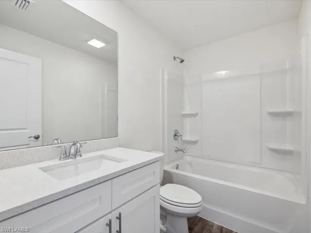 609 NW 10th  TER, Cape Coral, FL 33993