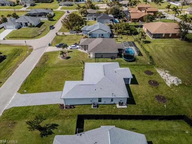 609 NW 10th  TER, Cape Coral, FL 33993