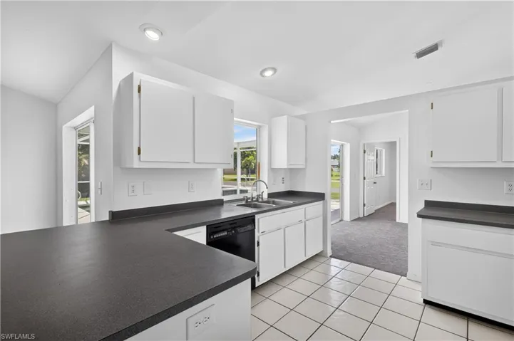 2601 Sw 37th Ter, Cape Coral, Florida 33914