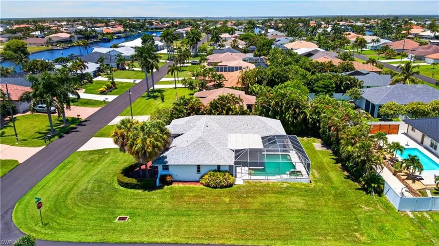 2601 Sw 37th Ter, Cape Coral, Florida 33914