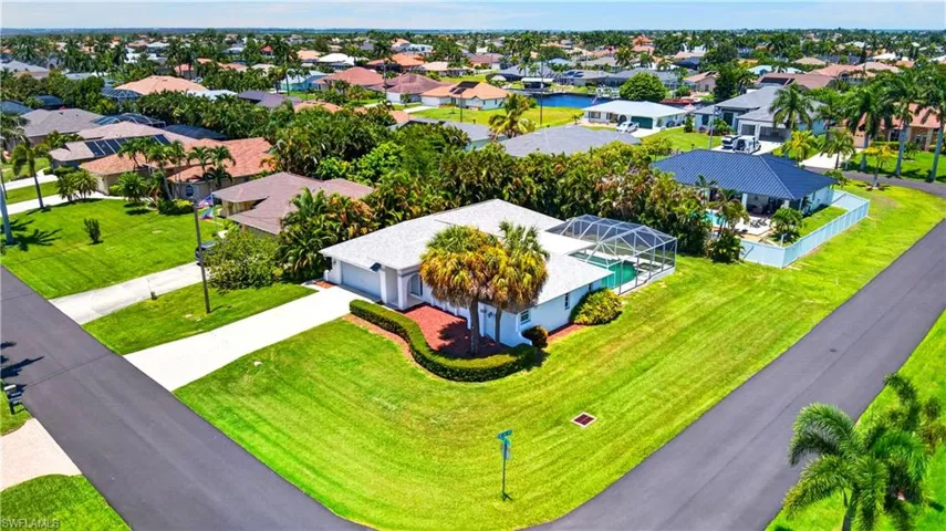 2601 Sw 37th Ter, Cape Coral, Florida 33914