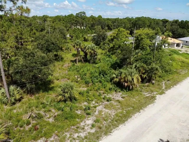 1889 Weldon Ave, Lehigh Acres Fl 33972
