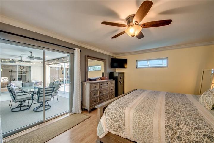 3715 SE 16th PL, CAPE CORAL FL 33904