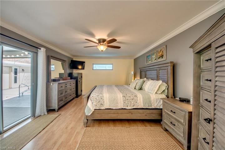 3715 SE 16th PL, CAPE CORAL FL 33904