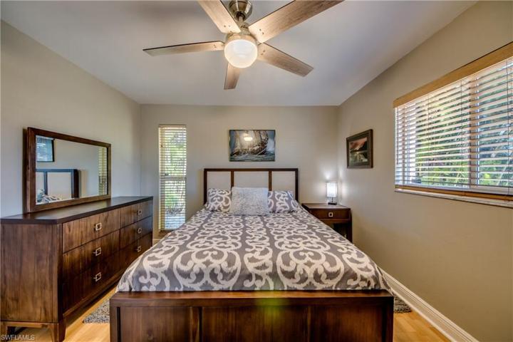 3715 SE 16th PL, CAPE CORAL FL 33904