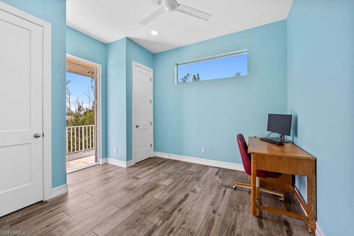 Guest Bedroom 2 (balcony access)