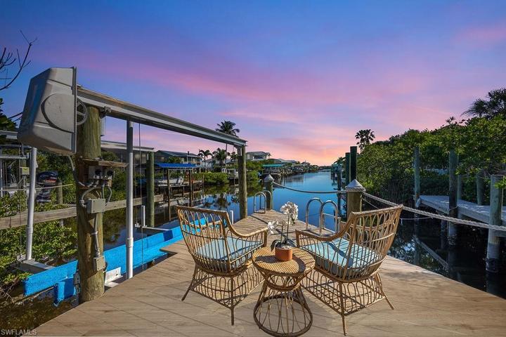 Stunning sunsets & sunrises- Southern Exposure
