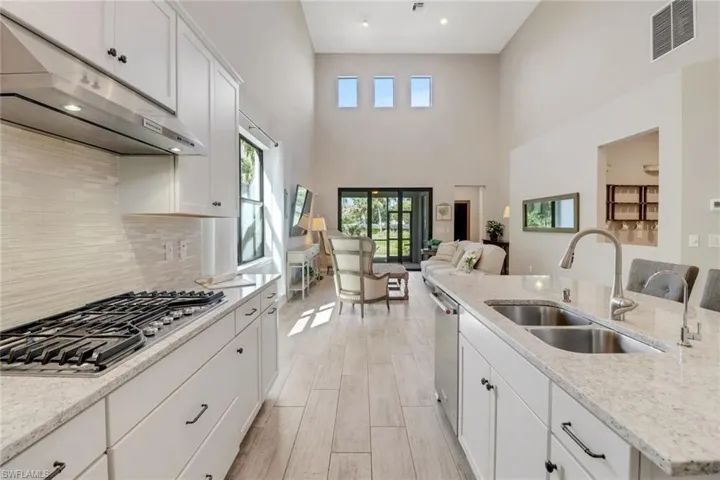 7175  Wilton  DR, Naples, FL 34109