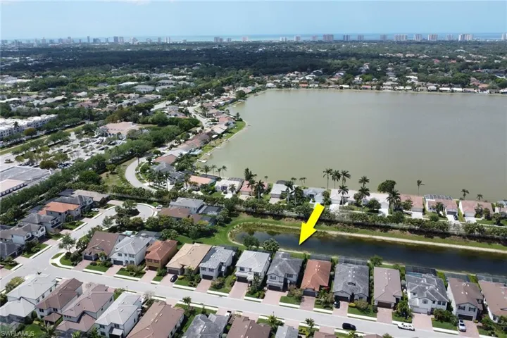 7175  Wilton  DR, Naples, FL 34109