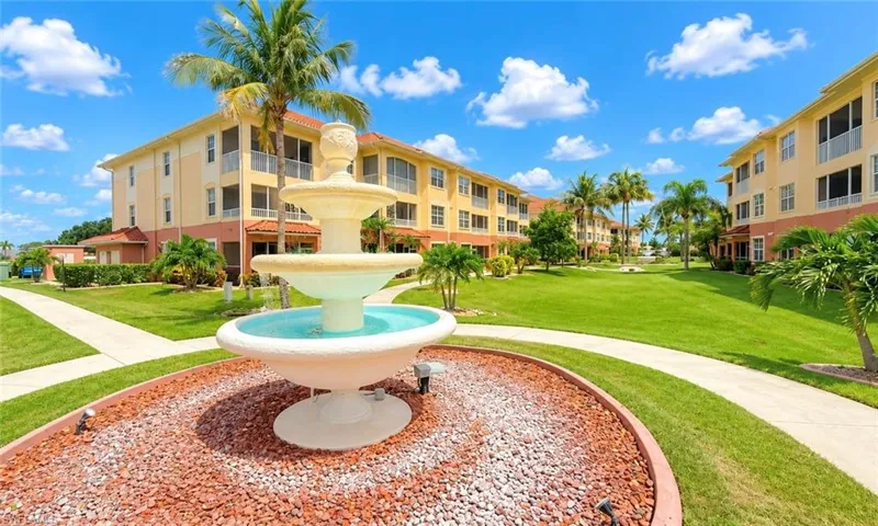 1133 Van Loon Commons Cir 202, Cape Coral, Florida 33909