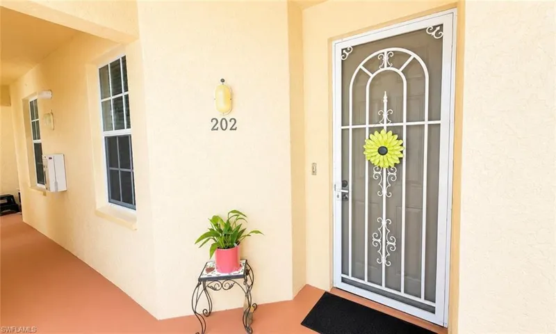 1133 Van Loon Commons Cir 202, Cape Coral, Florida 33909