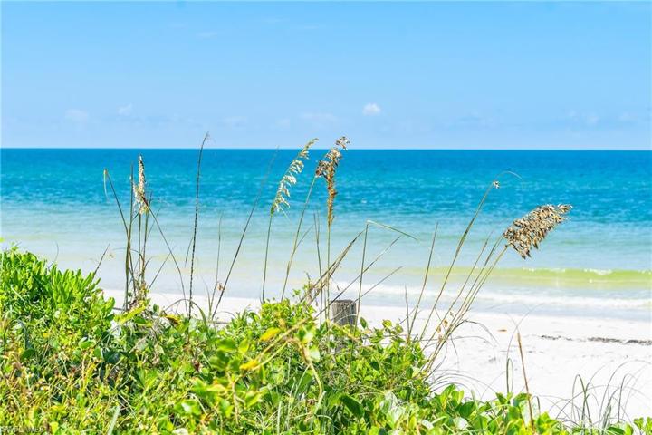 NAPLES BEACHES