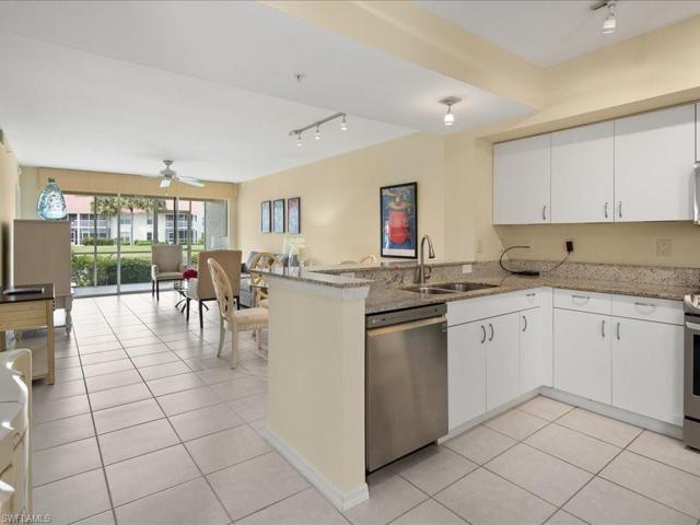 KITCHEN, GRANITE COUNTERTOPS, SS APPLIANCES