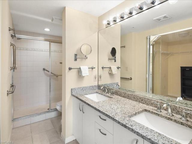 MASTER BATHROOM, GRANITE COUNTERTOPS