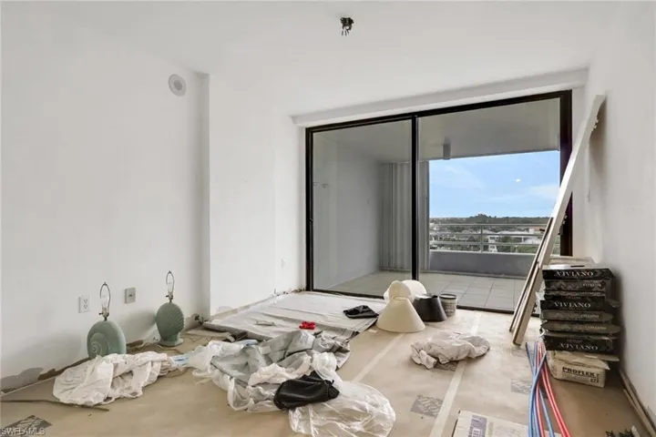 Unfurnished room with concrete floors