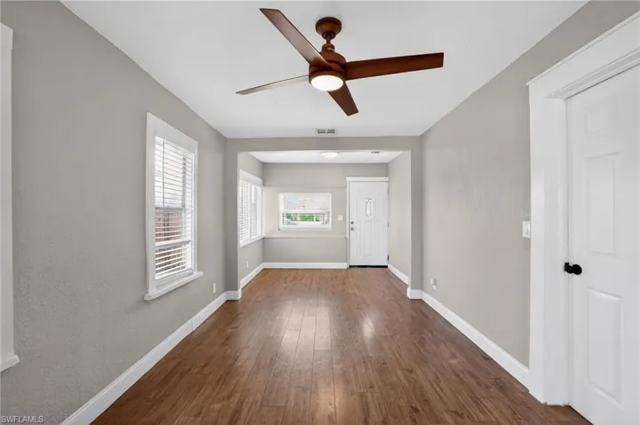 3250 Prescott St N, St. Petersburg, Florida 33713