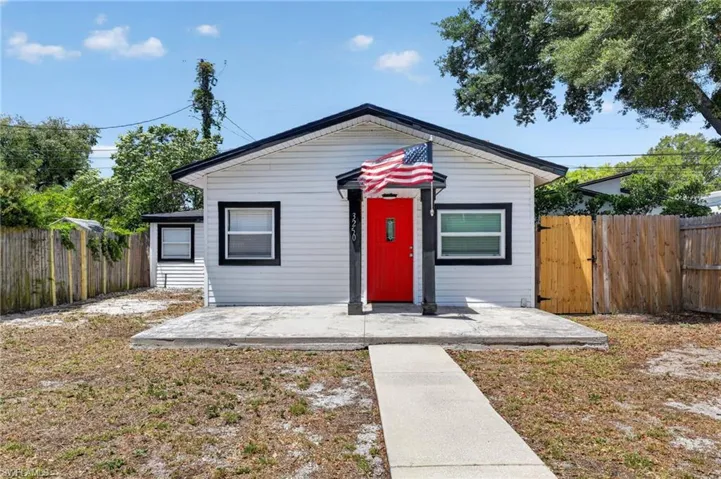 3250 Prescott St N, St. Petersburg, Florida 33713