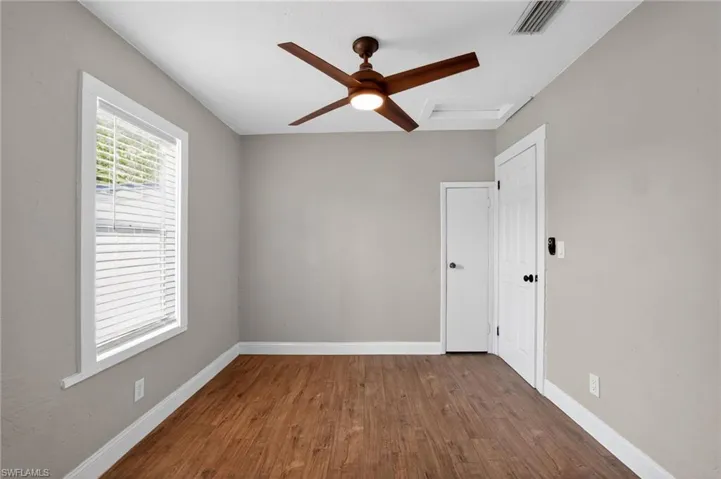 3250 Prescott St N, St. Petersburg, Florida 33713