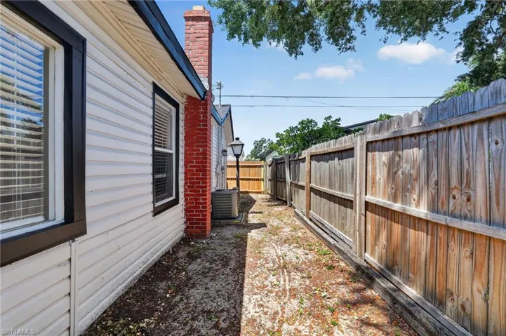 3250 Prescott St N, St. Petersburg, Florida 33713