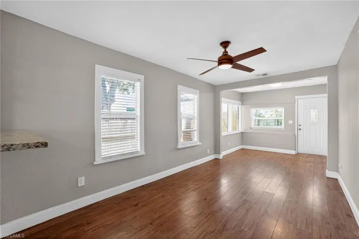 3250 Prescott St N, St. Petersburg, Florida 33713