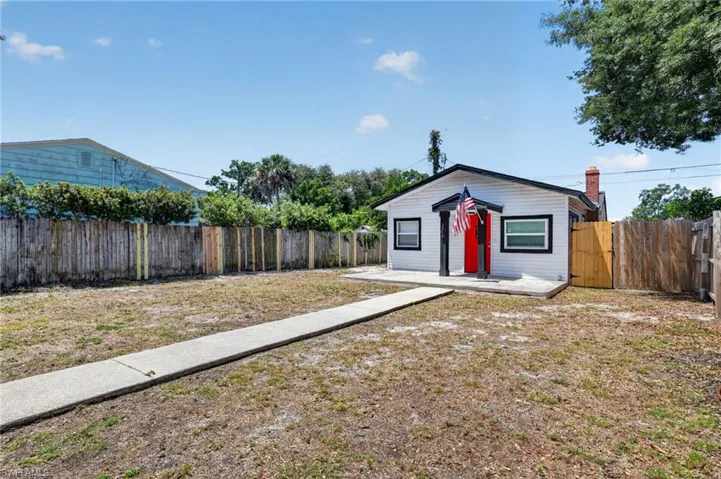 3250 Prescott St N, St. Petersburg, Florida 33713