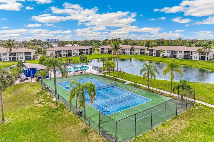 16007 Davis Rd 511, Fort Myers, Florida 33908