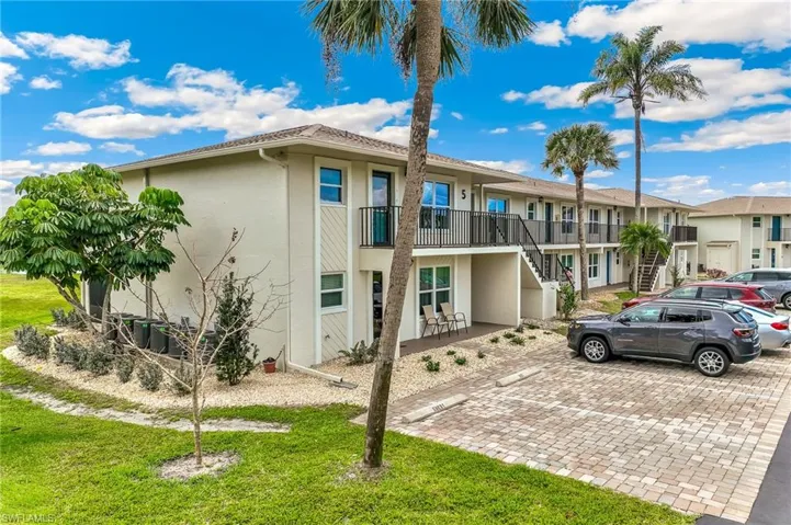 16007 Davis Rd 511, Fort Myers, Florida 33908