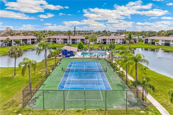 16007 Davis Rd 511, Fort Myers, Florida 33908