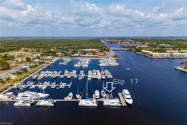 525  Newport  DR, Naples, FL 34114