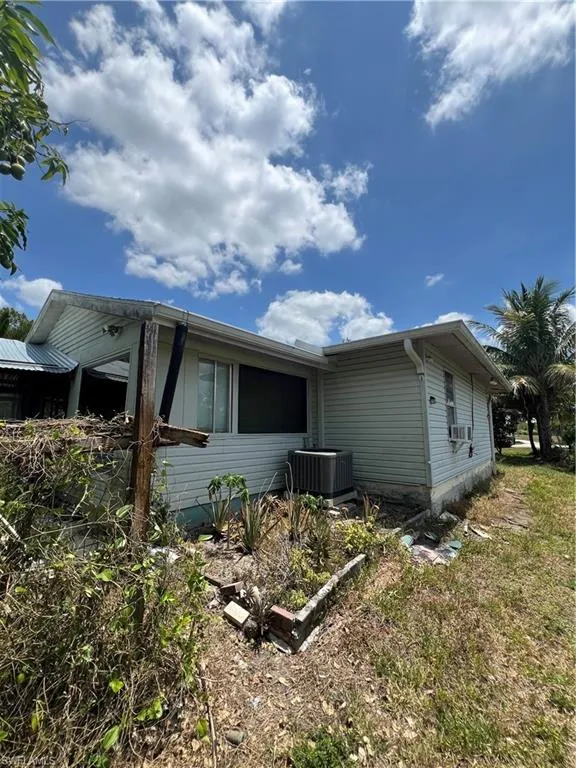 931 16th AVE, Naples, FL 34117,225048468