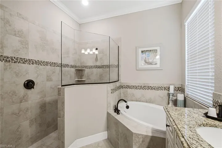 12764 Kinross Ln, Naples, Florida 34120