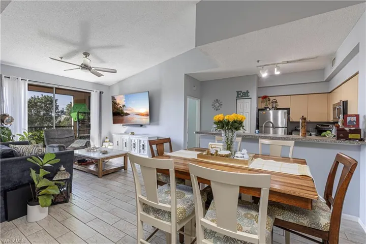 1105 Reserve Ct 305, Naples, Florida 34105
